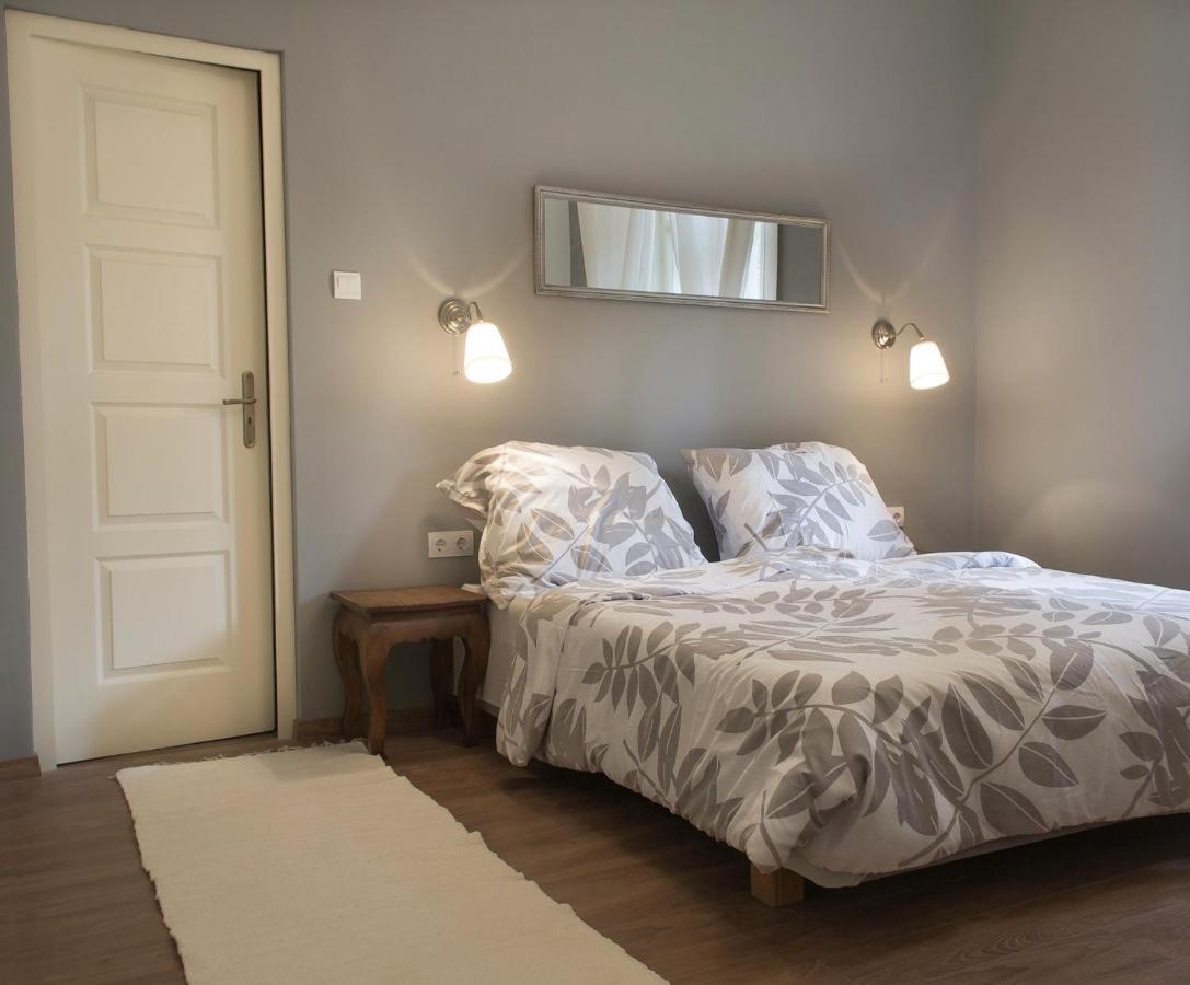 Adorable, Cosy Apartment At The Heroes' Square Budapest Extérieur photo