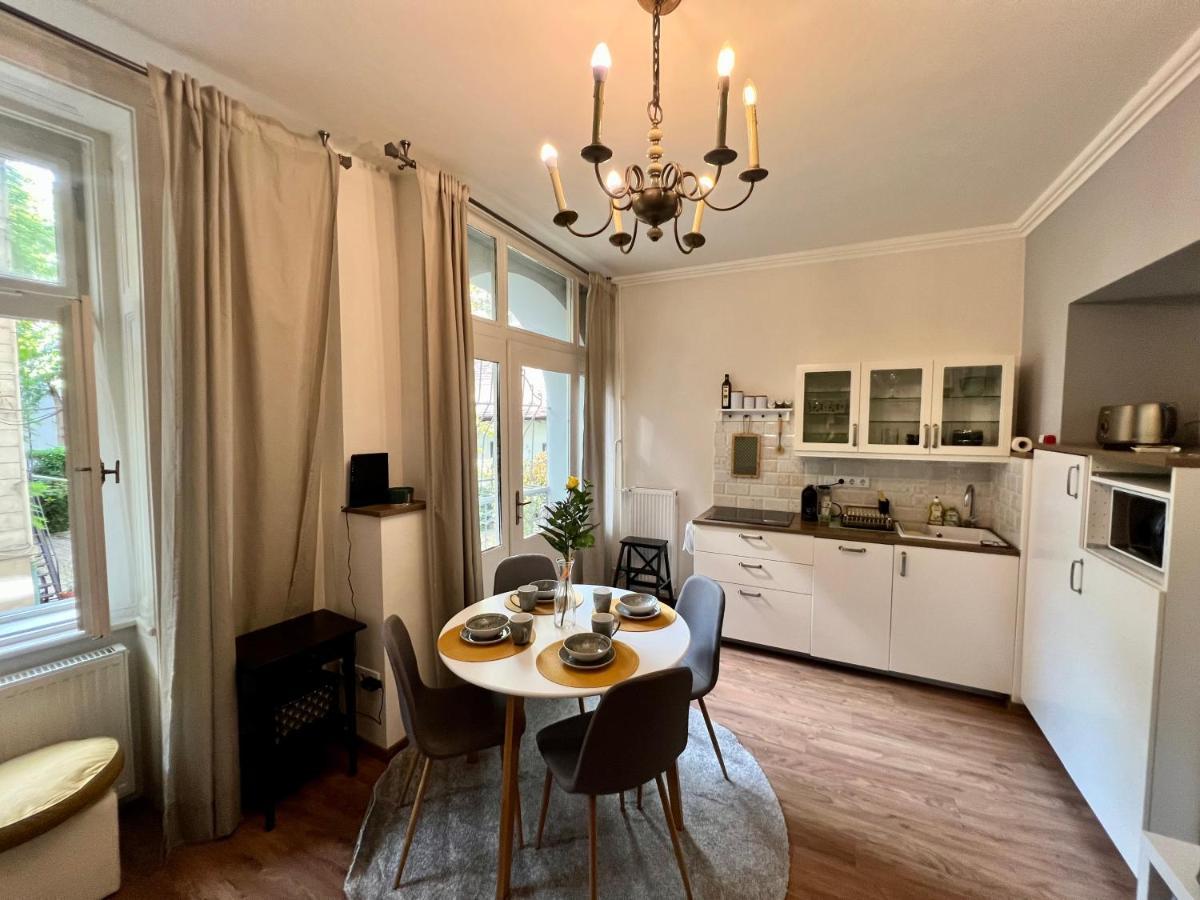 Adorable, Cosy Apartment At The Heroes' Square Budapest Extérieur photo